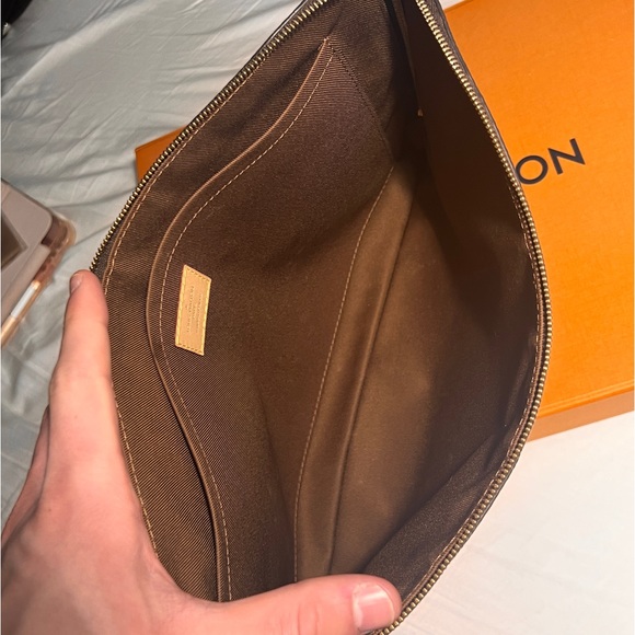 Louis Vuitton Étui Voyage GM - Picture 4 of 8